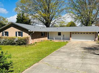 208 Hale St, Easley, SC 29642