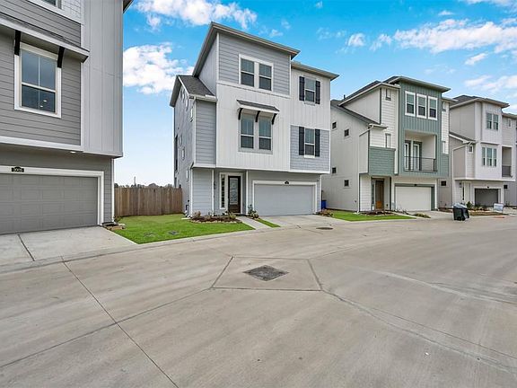 2nd image of 2007 Kirby Landing Dr