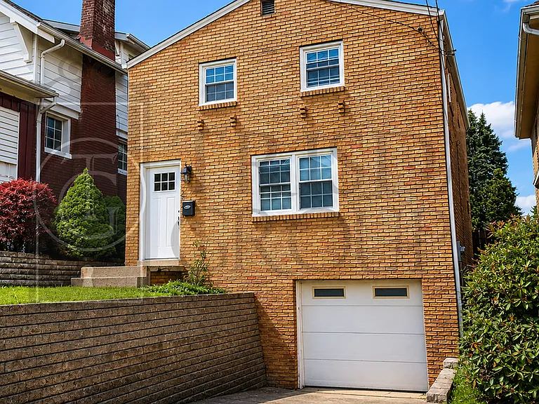 2361 Bensonia Ave — Photo 1