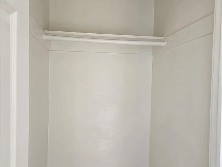 942 E 2nd St #8 — Photo 8