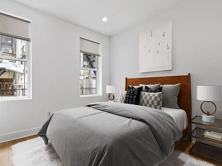 207 E 33rd St #4C — Photo 4
