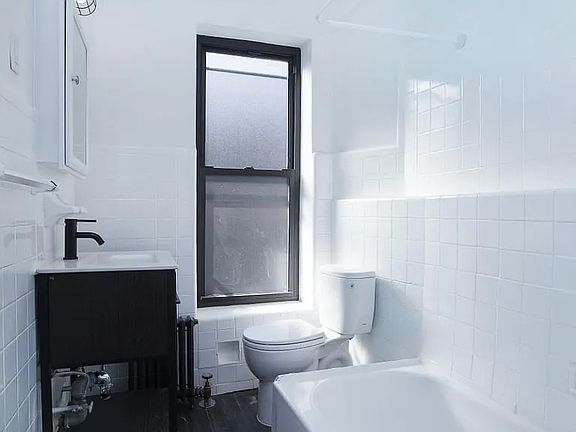 5th image of 235 Brook Ave APT 2A