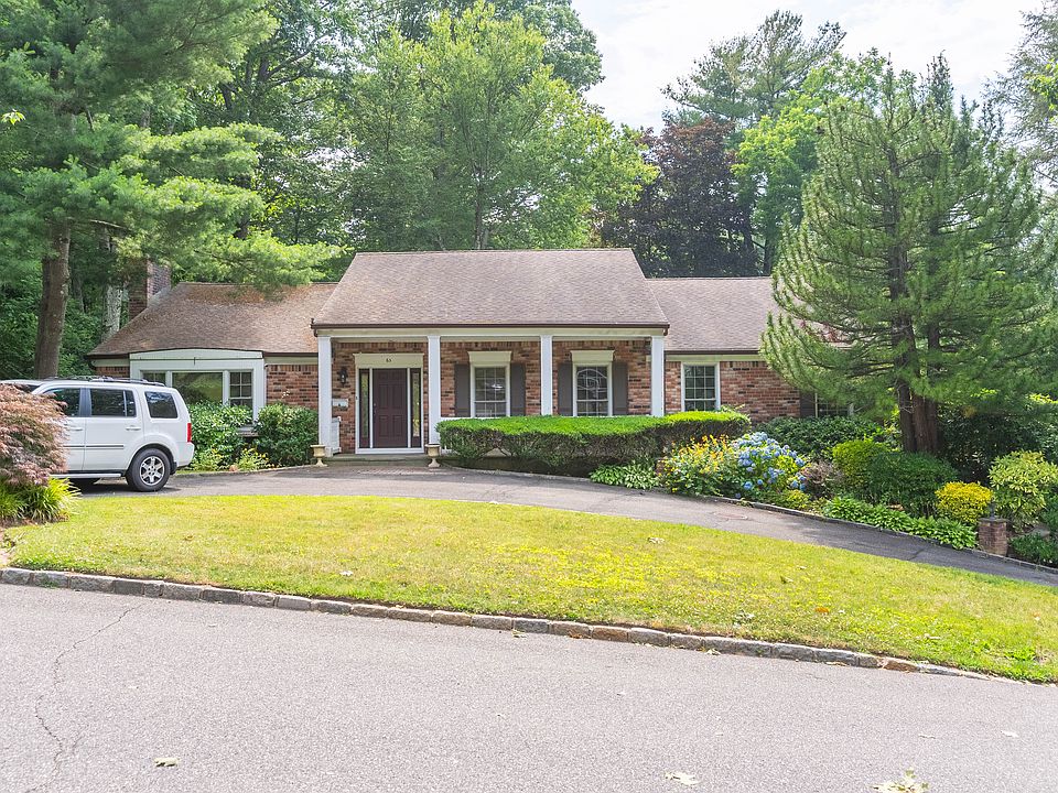 1st image of 65 Starling Ct