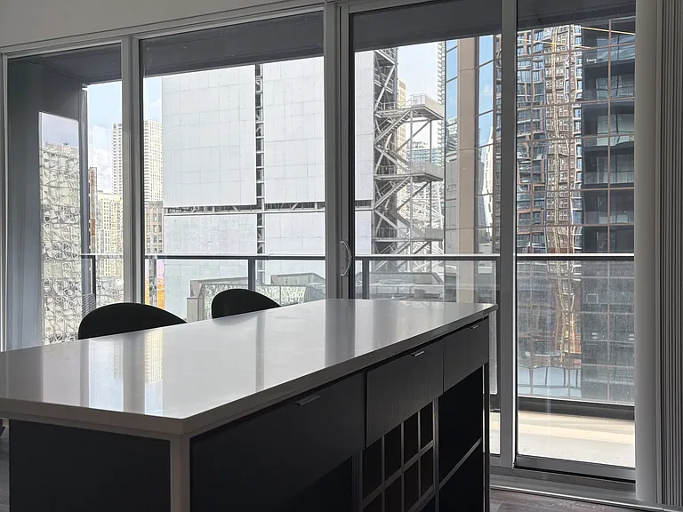 20 Edward St #904 — Photo 24