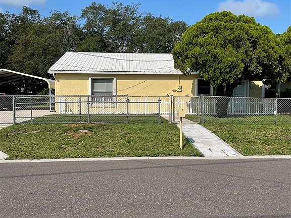 5th image of 2662 Arlington Ave