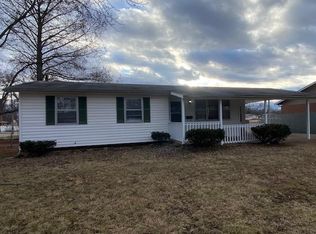 1020 Madison Ln, Florissant, MO