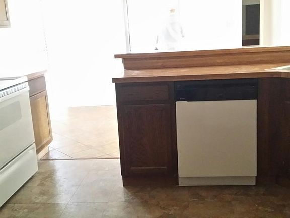 shows dishwasher