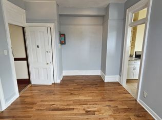 204A 33rd St FLOOR 3, Brooklyn, NY 11232