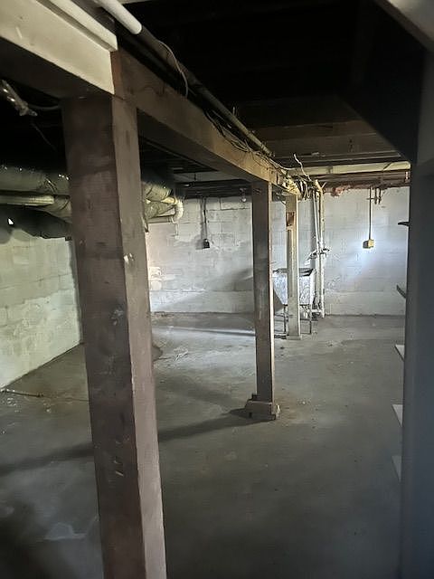 2nd image of 441 S 4th St