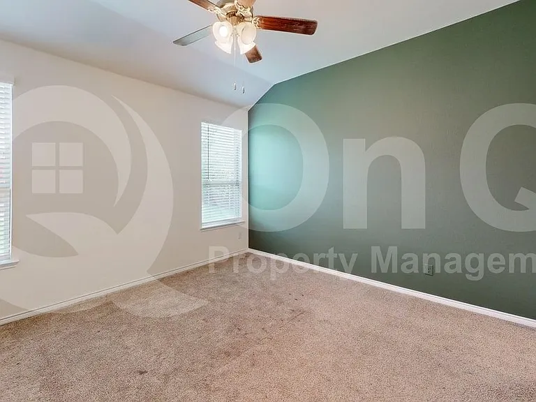 1932 Willie Ray St — Photo 11