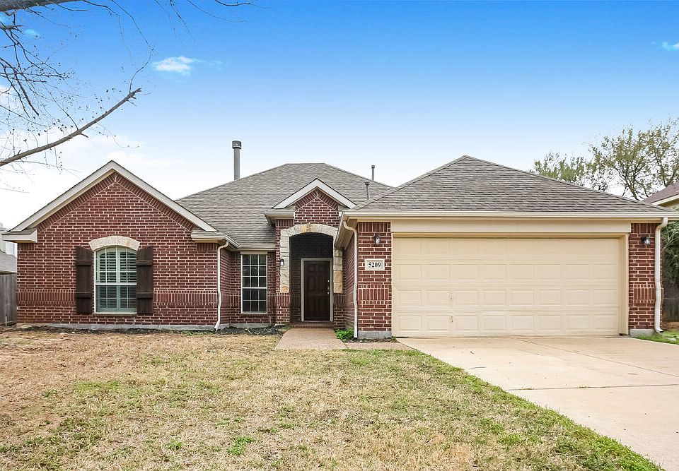 1st image of 5209 Meadow Chase Ln