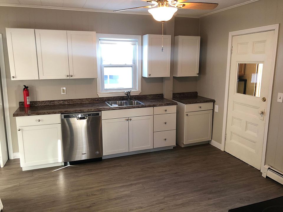 1st image of 39 King St #1