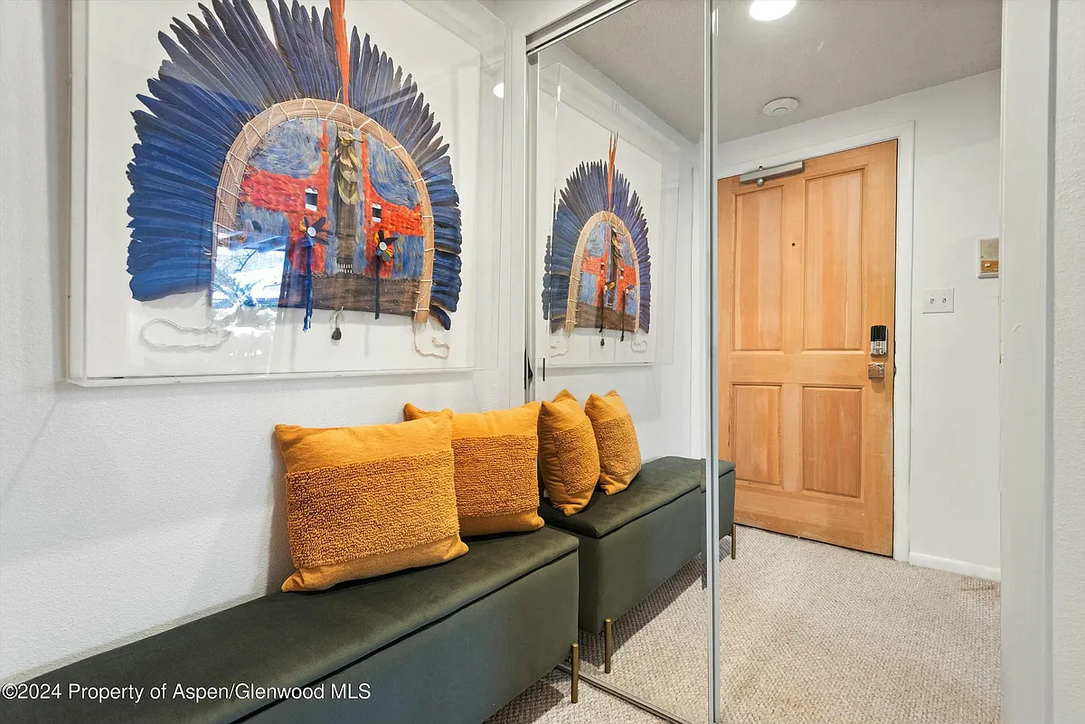 Building Photo - 119 E Cooper Ave #5