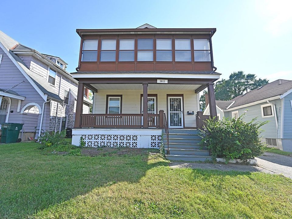1st image of 1811 Lawn Ave