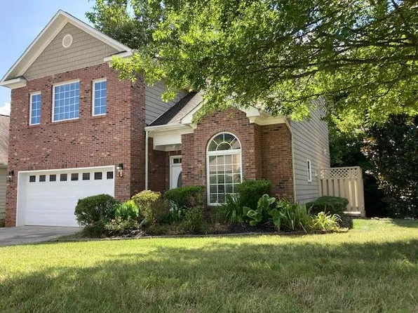 933 Gothic Manor Ln, Knoxville, TN 37923