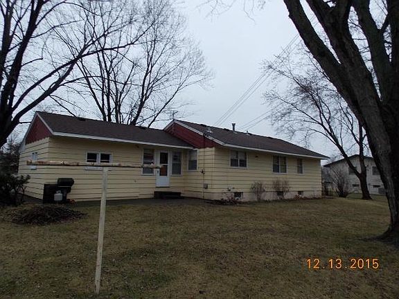 3rd image of 11611 Douglas Dr N