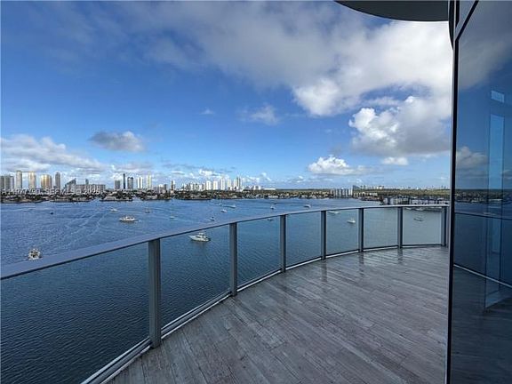 4th image of 17111 Biscayne Blvd Unit 1211