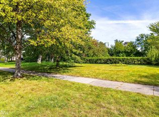 714 Berkshire Rd, Grosse Pointe Park, MI 48230