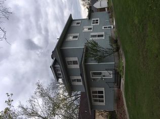 310 S 7th St, Olivia, MN 56277