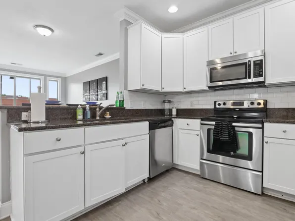 925 Ingleside Ave APT 307, Columbus, OH 43215