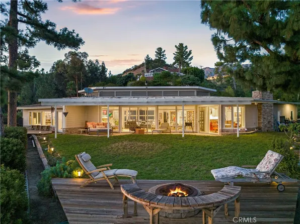 1141 E Walnut Ave, Burbank, CA 91501
