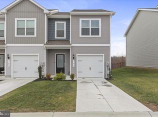 193 Hampstead Blvd, Falling Waters, WV 25419