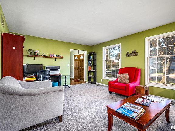 5th image of 3304 N Chestnut Ln
