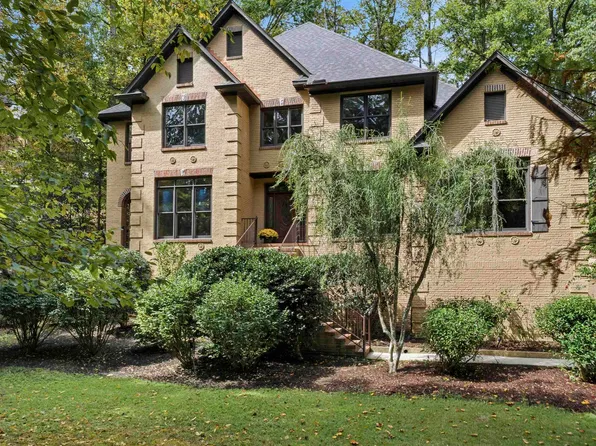 1207 Lake Forest Cir, Birmingham, AL 35244
