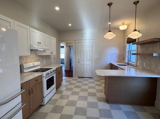 150 Lancaster St #2, Providence, RI 02906