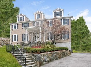 119 Inningwood Pl, Millwood, NY 10546