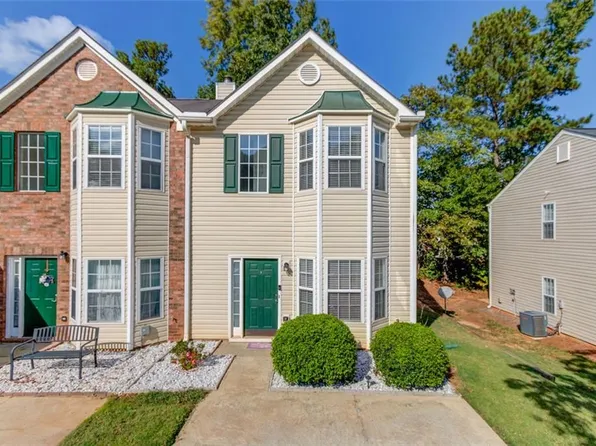 4635 Crawford Oaks Dr, Oakwood, GA 30566