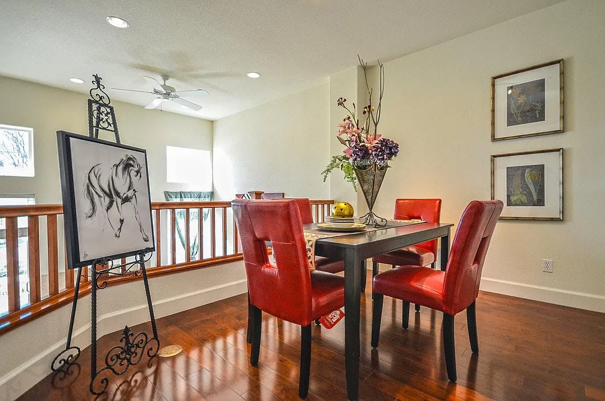 3 bed, 2.5 bath, 1675 sqft, $3,850 — Photo 3