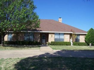 1816 Johnson Rd, Iowa Park, TX 76367
