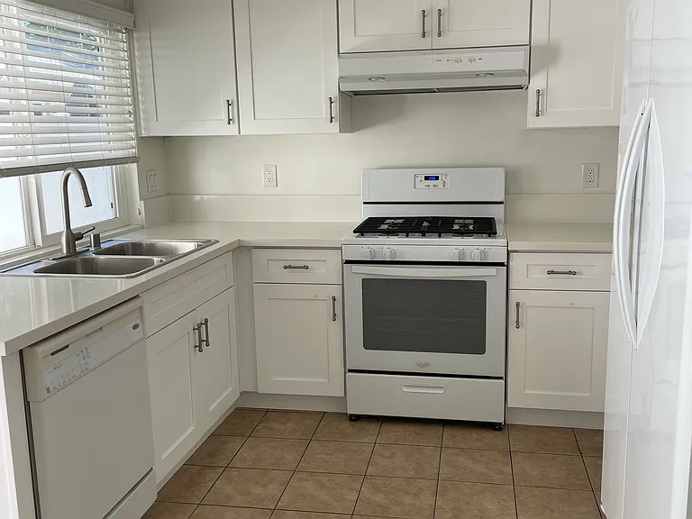 17316 San Mateo St #2 — Photo 3