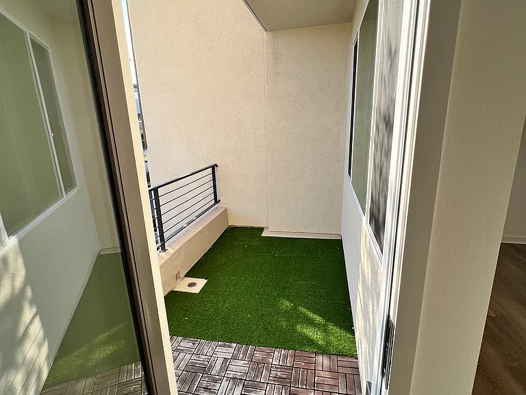 1855 Observation Way #4 — Photo 9