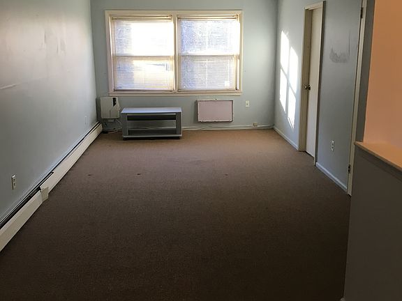 3rd image of 9714 67th Ave