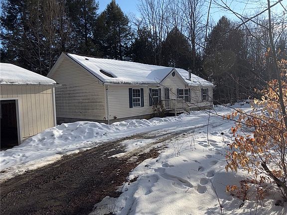 5th image of 166 Fields Cross Rd