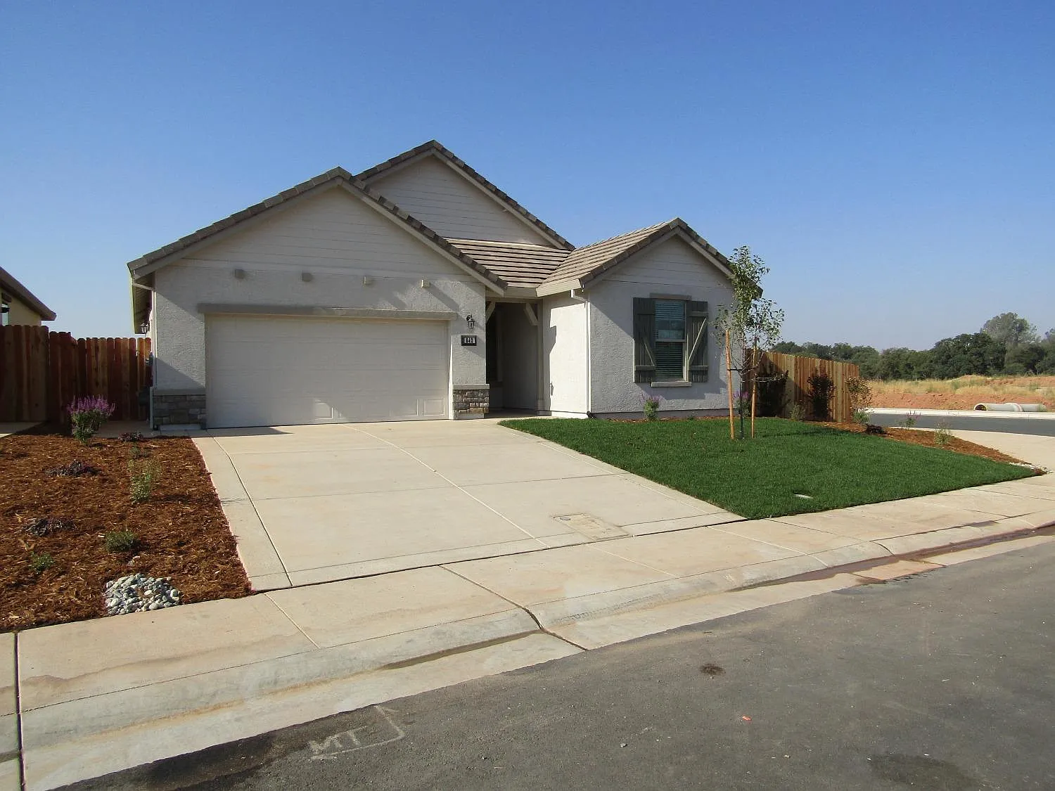 642 Morning Glory Cir photo 1