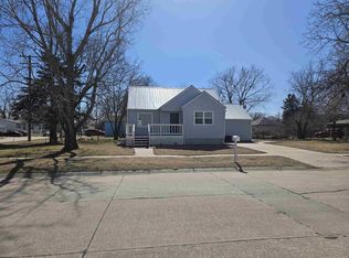 211 W 12th St, Schuyler, NE 68661