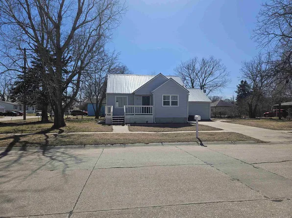 211 W 12th St, Schuyler, NE 68661