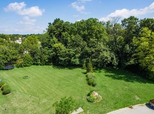 1694 Tuscarora Dr, Grove City, OH 43123