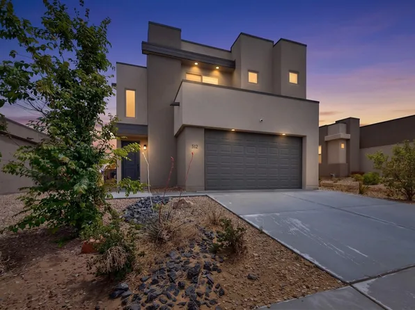 512 Wyatt Ave SW, Los Lunas, NM 87031