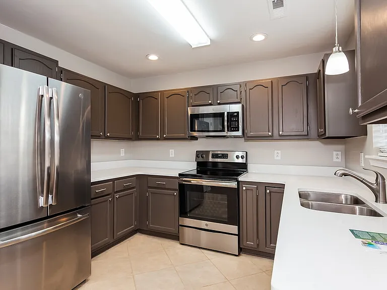 7023 Passeres Ct — Photo 8
