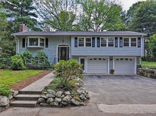 35 Oakhurst Ln, Holliston, MA 01746