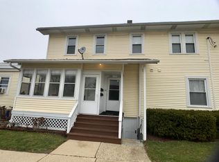 716 Hankes Ave #716, Aurora, IL 60505