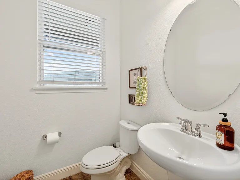 8412 Karrer Ter — Photo 39