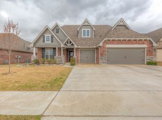 2606 W 112th Pl S, Jenks, OK 74037