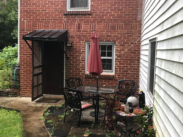 2328 Highland Ave #B — Photo 13