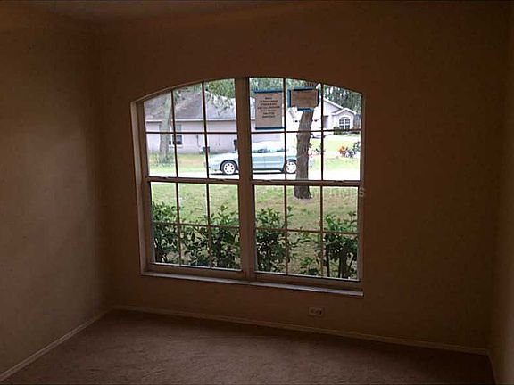 3rd image of 1339 Woodwind Dr