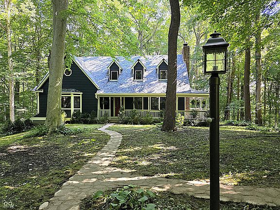 2nd image of 293 Skyway Ct